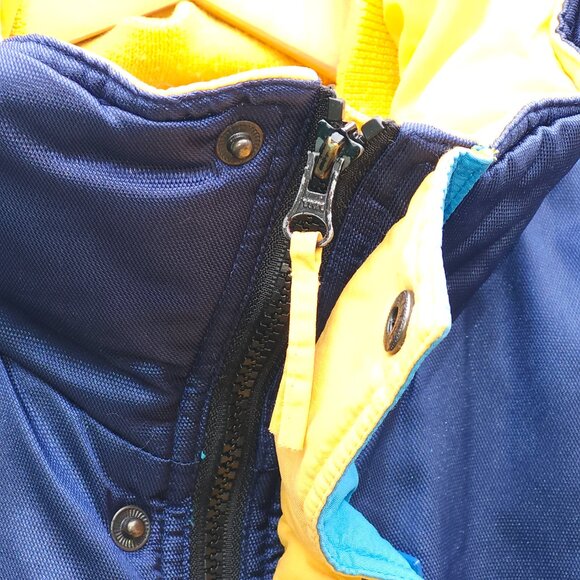 VINTAGE Helly Hansen Europa Ski Jacket BRIGHT COLOURS Men's Size Medium - Picture 6 of 9